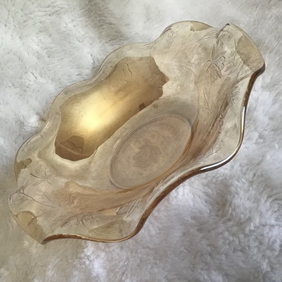 Vintage Iridescent Ruffled Edge Amber Carnival Glass Serving / Centerpiece Bowl - Picture 4 of 9